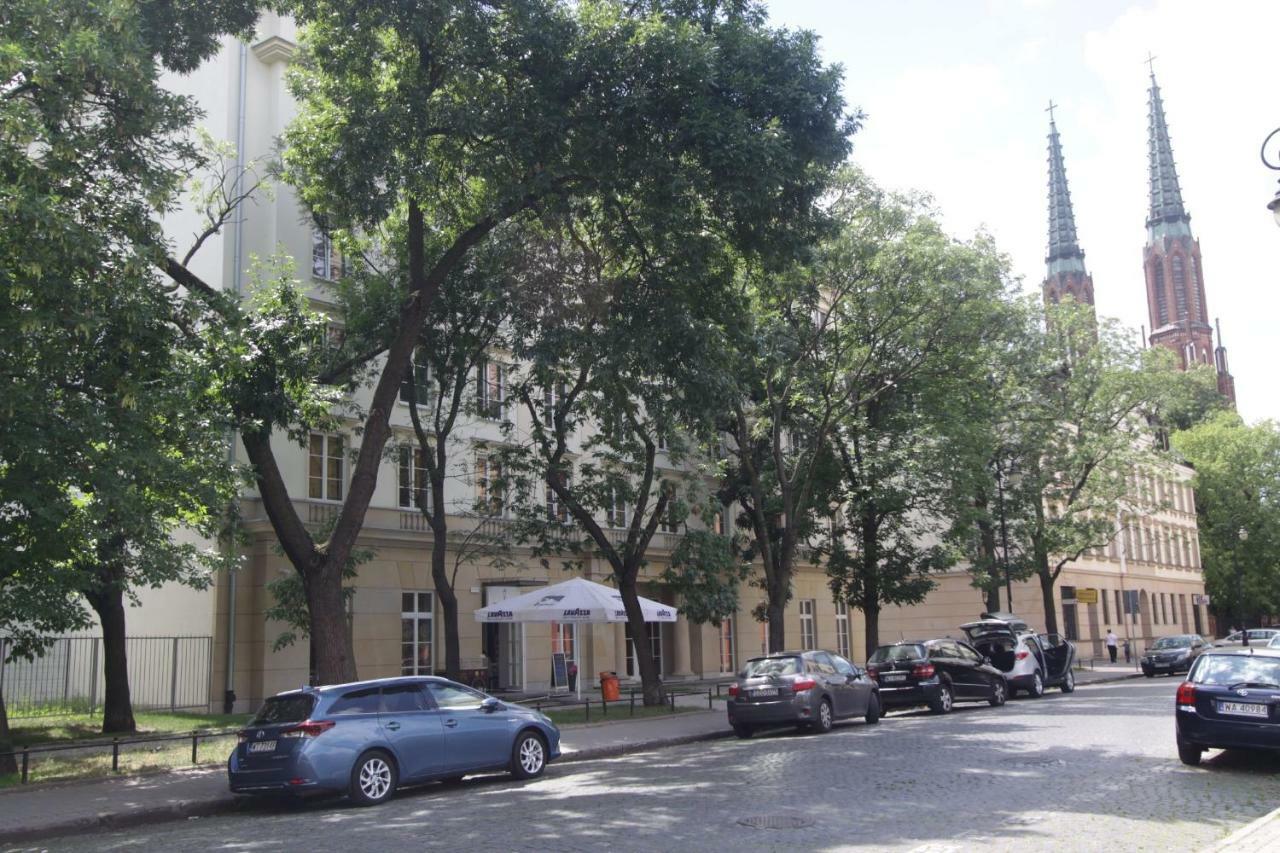 Dom Pomocy Studentom Vandrarhem Warszawa Exteriör bild